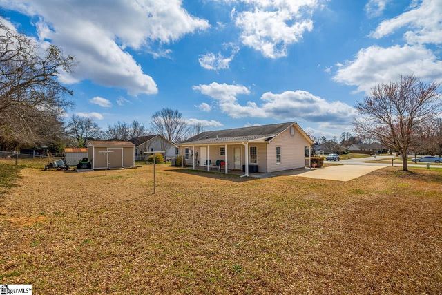 137 Belle Flower Court, Spartanburg, SC 29303