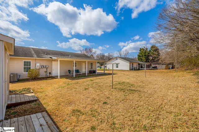 137 Belle Flower Court, Spartanburg, SC 29303