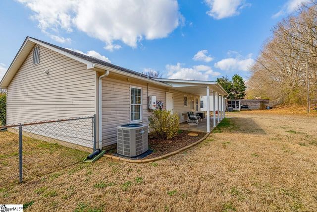 137 Belle Flower Court, Spartanburg, SC 29303