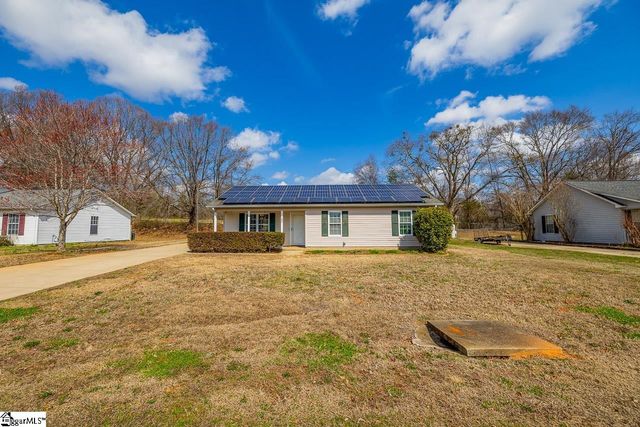 137 Belle Flower Court, Spartanburg, SC 29303