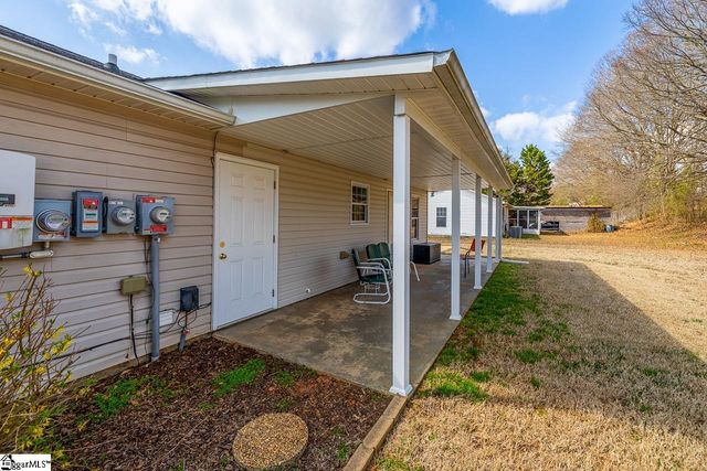 137 Belle Flower Court, Spartanburg, SC 29303