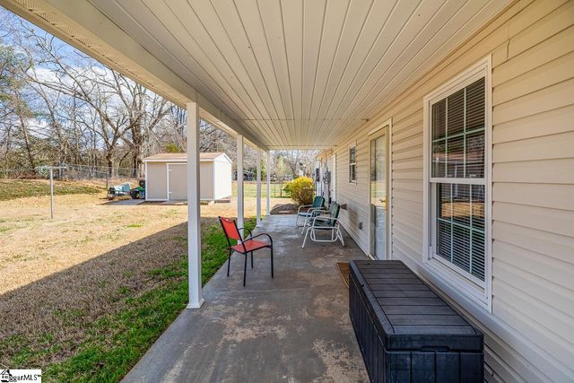 137 Belle Flower Court, Spartanburg, SC 29303