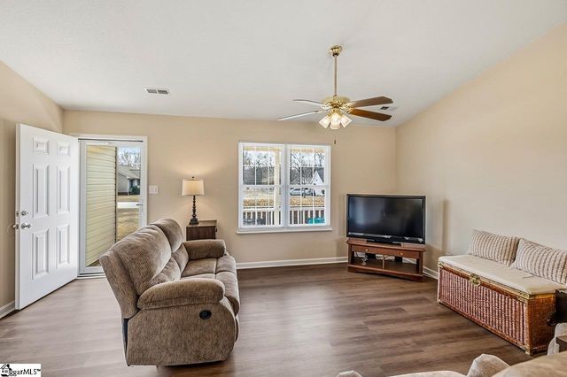 137 Belle Flower Court, Spartanburg, SC 29303