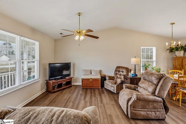 137 Belle Flower Court, Spartanburg, SC 29303