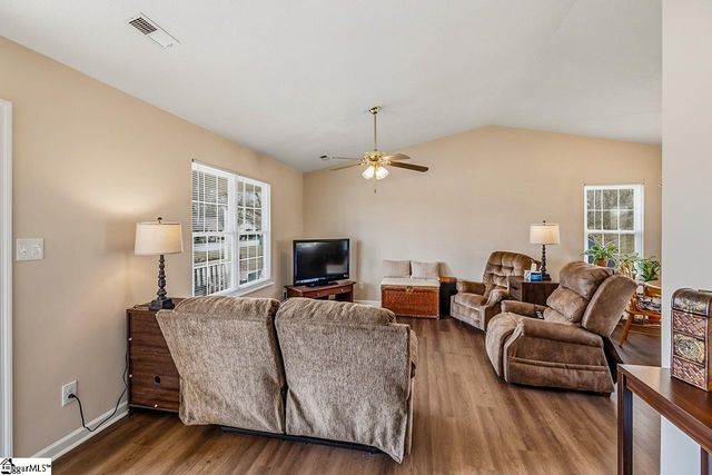 137 Belle Flower Court, Spartanburg, SC 29303