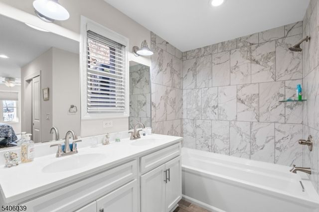 165 Lakeside Rd 8, West Milford Twp., NJ 07421