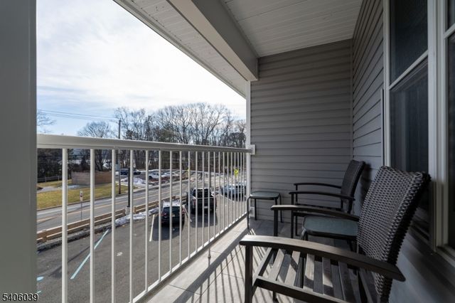 165 Lakeside Rd 8, West Milford Twp., NJ 07421