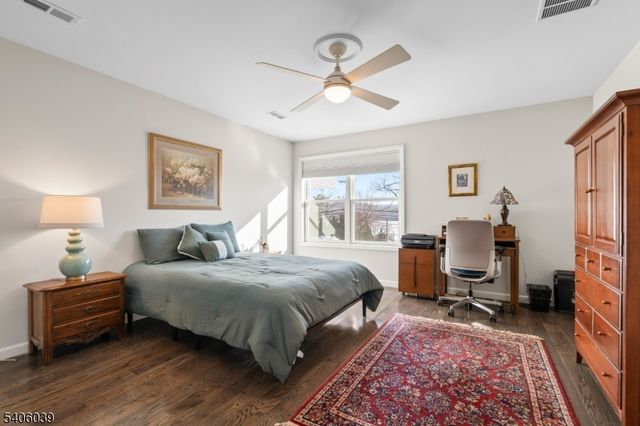 165 Lakeside Rd 8, West Milford Twp., NJ 07421