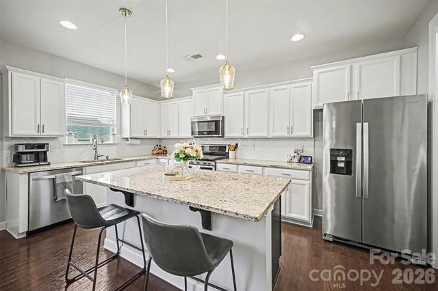 18314 Mckee Road, Charlotte, NC 28278