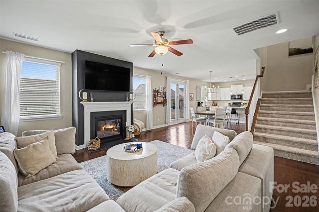 18314 Mckee Road, Charlotte, NC 28278