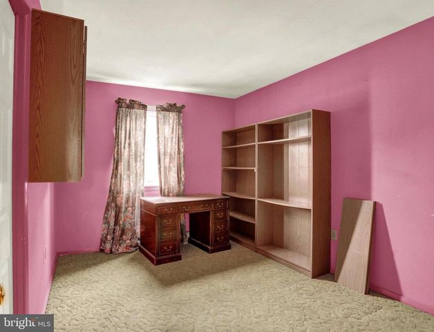 930 MAY DR, Millersburg, PA 17061