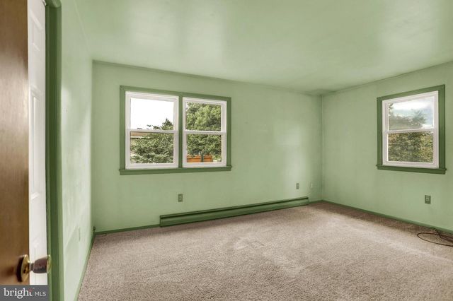930 MAY DR, Millersburg, PA 17061