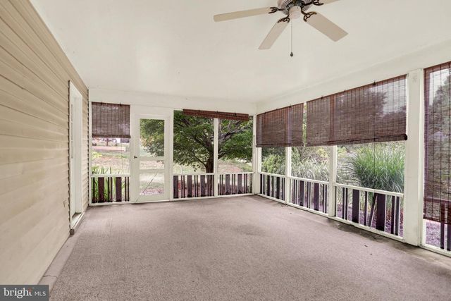930 MAY DR, Millersburg, PA 17061