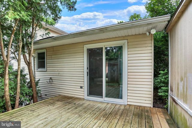 930 MAY DR, Millersburg, PA 17061