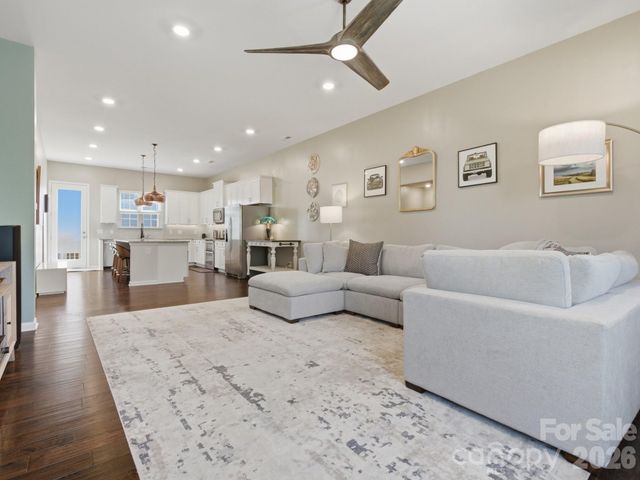 9812 Ainslie Downs Street, Charlotte, NC 28273