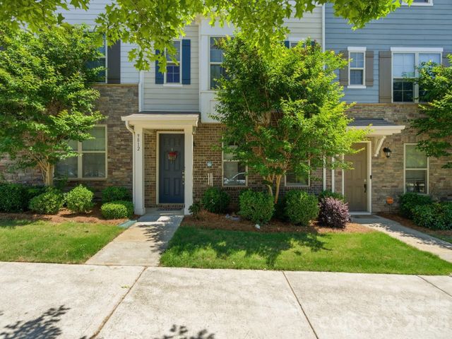 9812 Ainslie Downs Street, Charlotte, NC 28273