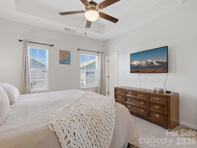 9812 Ainslie Downs Street, Charlotte, NC 28273