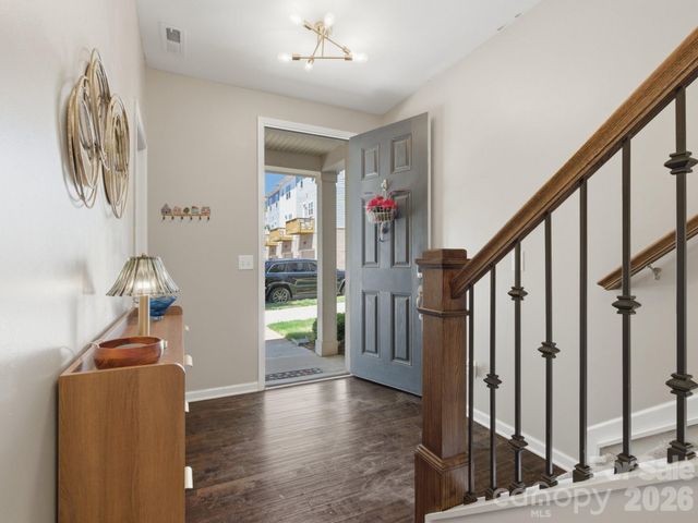 9812 Ainslie Downs Street, Charlotte, NC 28273