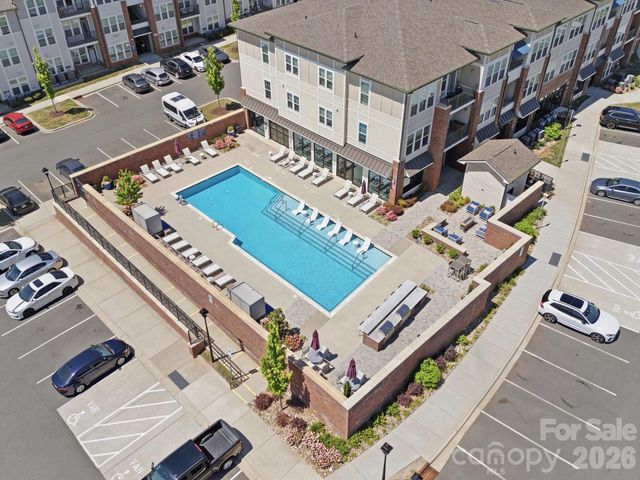 9812 Ainslie Downs Street, Charlotte, NC 28273