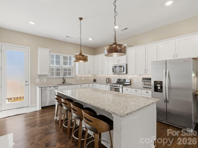 9812 Ainslie Downs Street, Charlotte, NC 28273