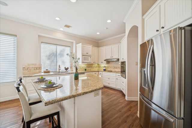 1315 Avon Way, Houston, TX 77339