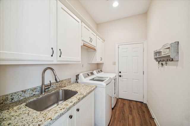 1315 Avon Way, Houston, TX 77339