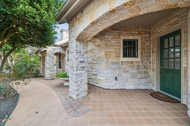 1315 Avon Way, Houston, TX 77339