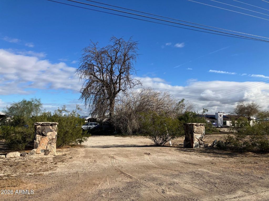 2138 E DESERT Lane 20, Phoenix, AZ 85042