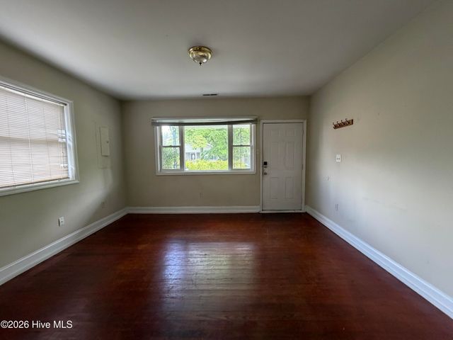 506 S 7th Street, Wilmington, NC 28401