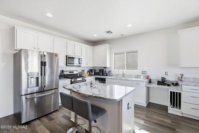 6675 S Placita Segovia, Tucson, AZ 85757