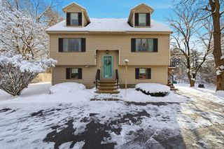 60 Ames Street, Methuen, MA 01844