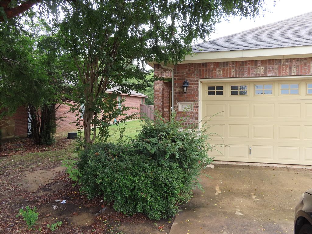 1428 Ravenwood Drive, Mansfield, TX 76063
