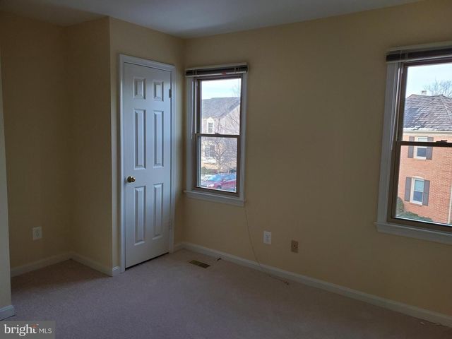 15322 MANOR VILLAGE LN, Rockville, MD 20853