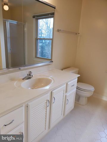 15322 MANOR VILLAGE LN, Rockville, MD 20853