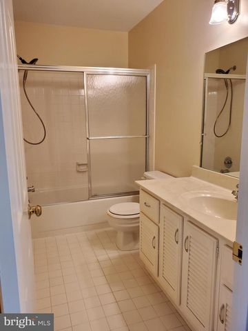 15322 MANOR VILLAGE LN, Rockville, MD 20853