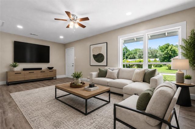 6119 Beekman Rd, Houston, TX 77021