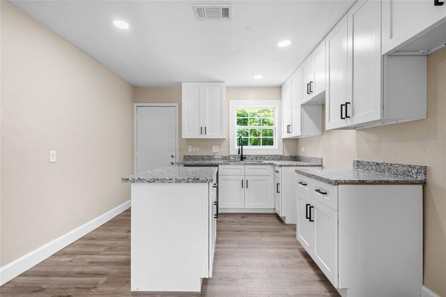 6119 Beekman Rd, Houston, TX 77021