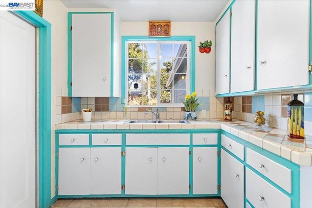 1114 1114 Arthur Ave, San Leandro, CA 94577