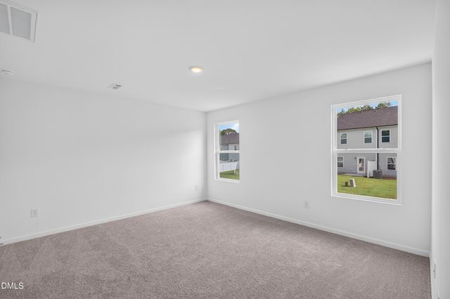200 Flagstone Way 67, Wilsons Mills, NC 27520
