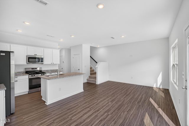 200 Flagstone Way 67, Wilsons Mills, NC 27520