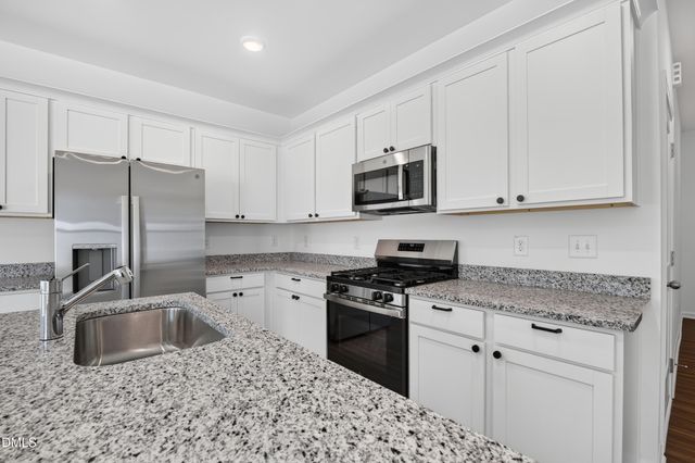 200 Flagstone Way 67, Wilsons Mills, NC 27520