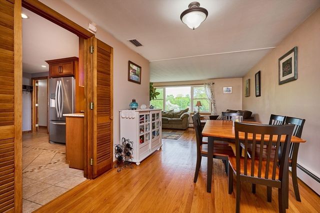 27 Mount Tom Ave., Holyoke, MA 01040