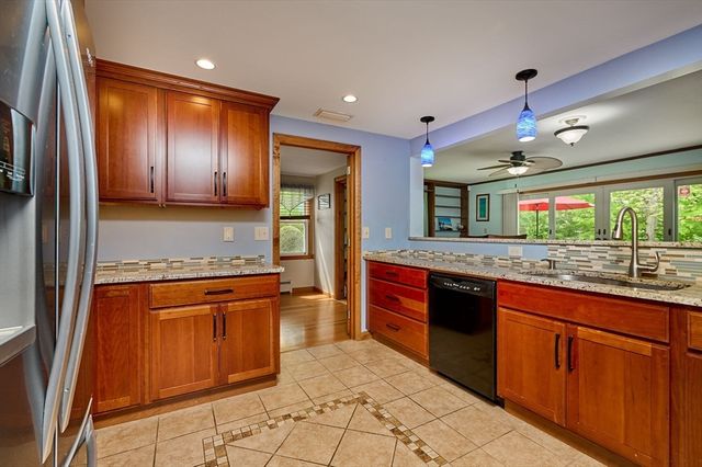 27 Mount Tom Ave., Holyoke, MA 01040