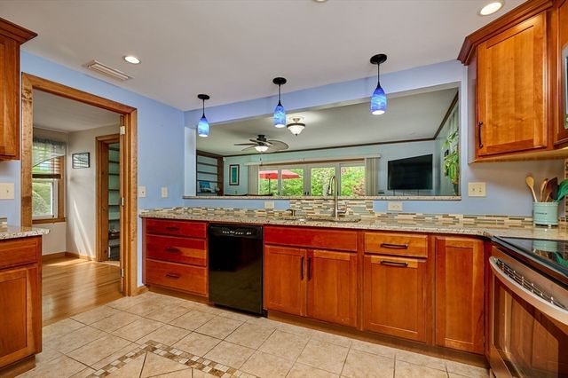 27 Mount Tom Ave., Holyoke, MA 01040