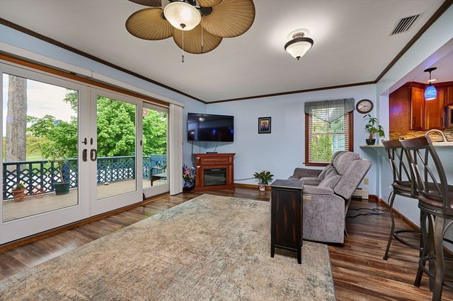 27 Mount Tom Ave., Holyoke, MA 01040