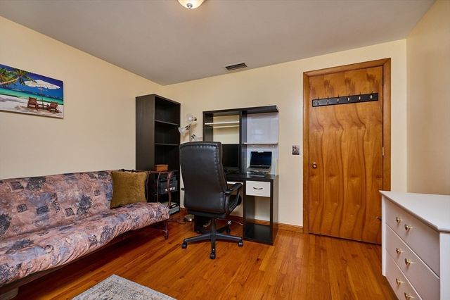 27 Mount Tom Ave., Holyoke, MA 01040