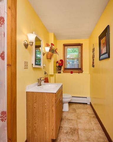 27 Mount Tom Ave., Holyoke, MA 01040