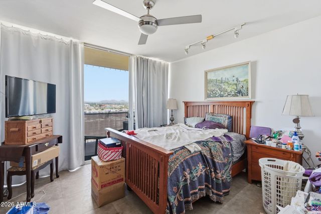 207 W CLARENDON Avenue C14, Phoenix, AZ 85013