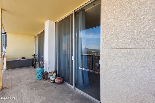 207 W CLARENDON Avenue C14, Phoenix, AZ 85013