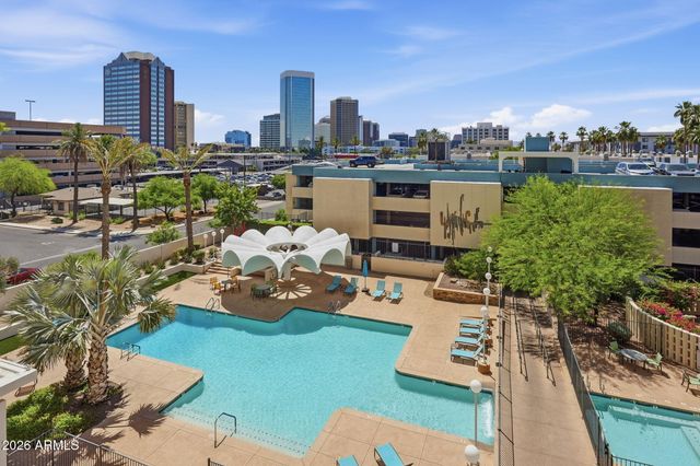 207 W CLARENDON Avenue C14, Phoenix, AZ 85013